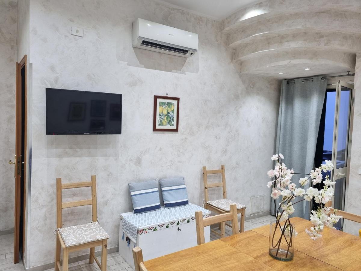 Casa Vacanza Sweet Home Джардіні-Наксос Екстер'єр фото