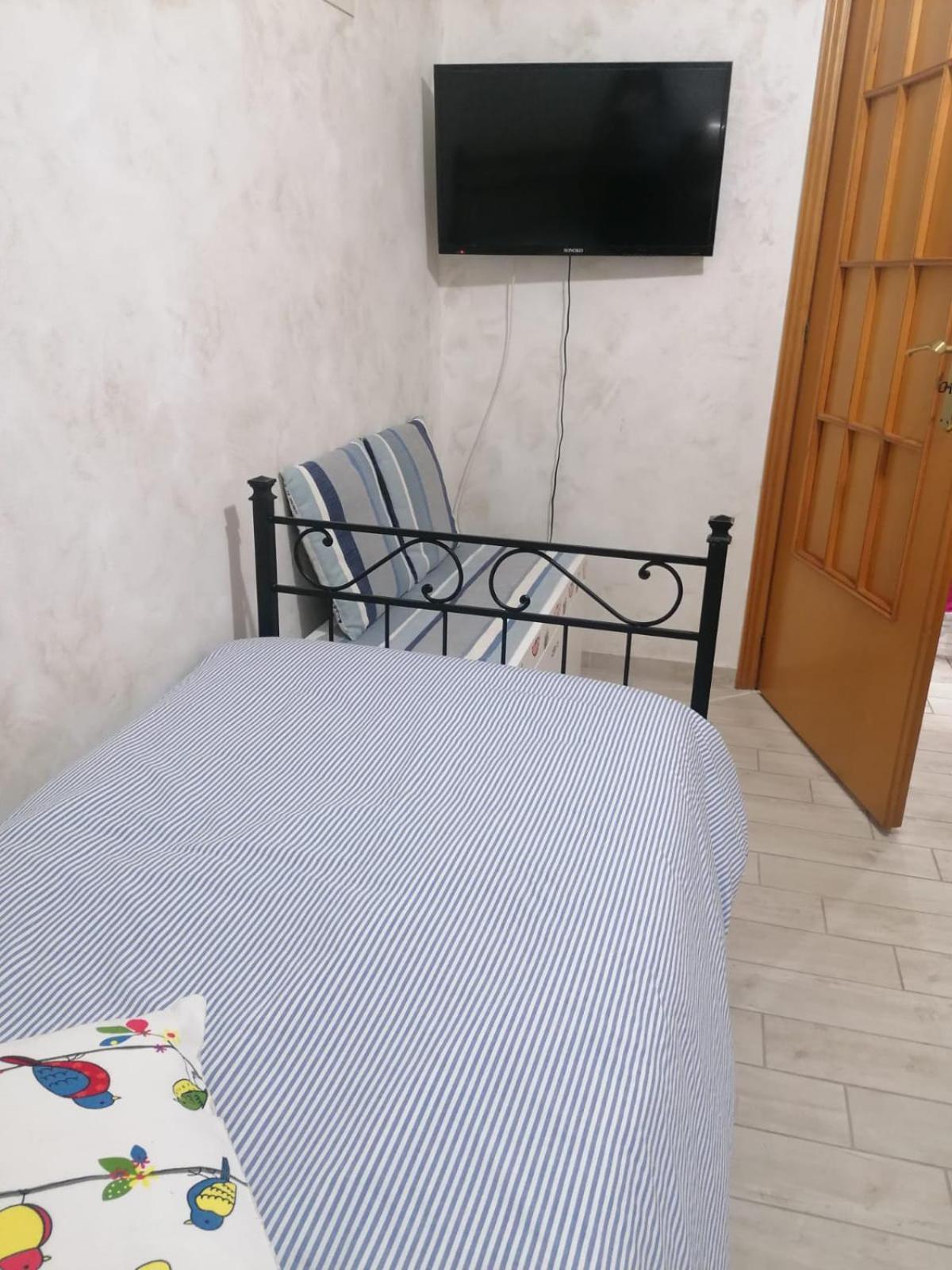 Casa Vacanza Sweet Home Джардіні-Наксос Номер фото